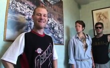 Petite Anale Are D'uned By Gangbang